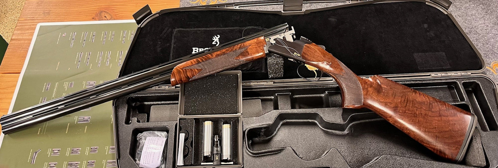 Browning B725 Sporter Black Edition S3, kal. 12/76, 76cm løb